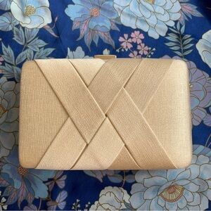 Gold clutch with chains new